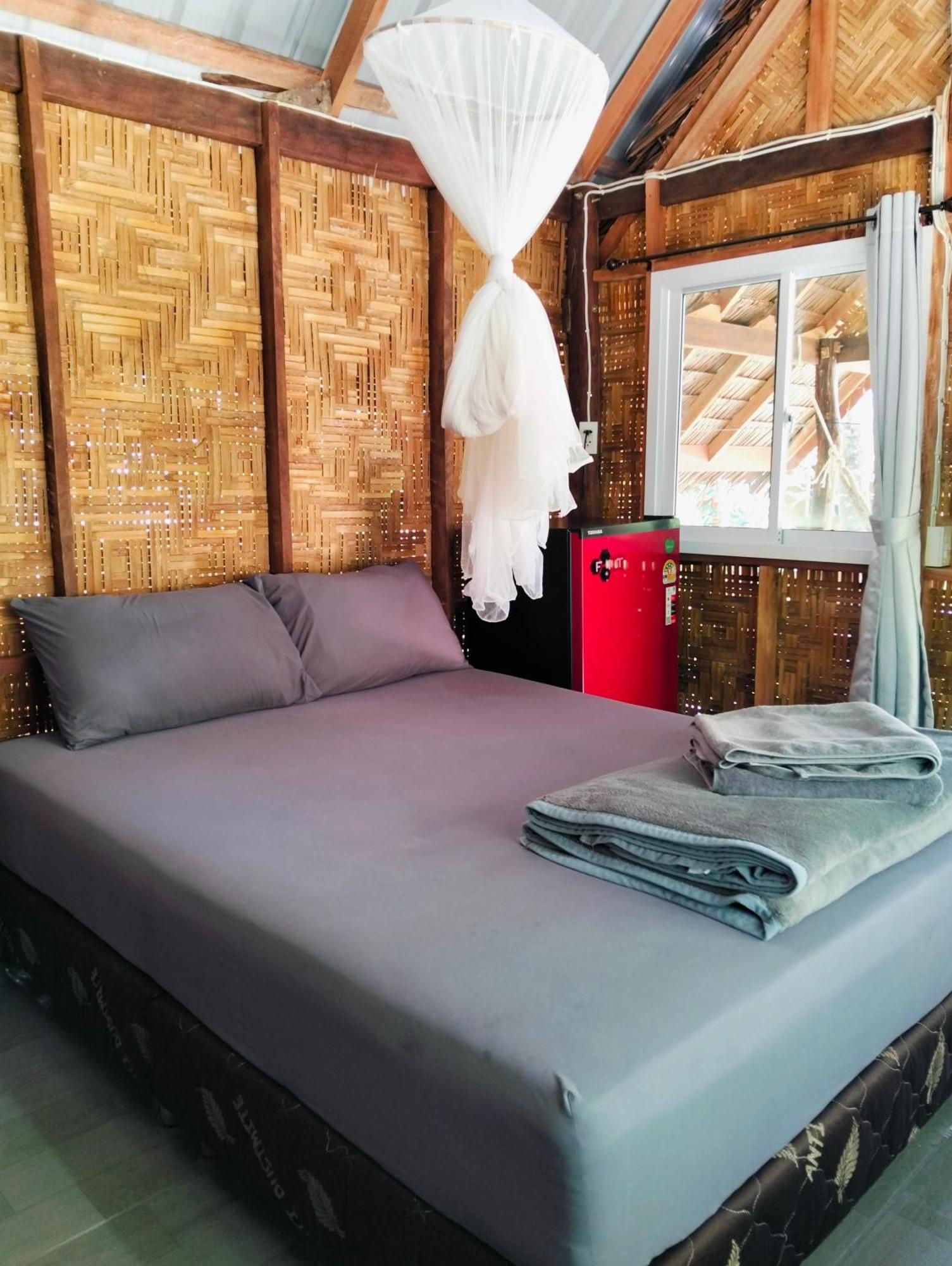 Appartamento Dahla Lanta Hut Ko Lanta Esterno foto